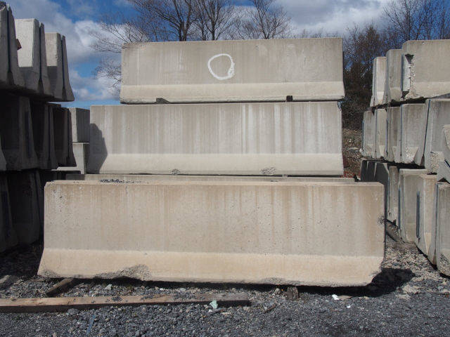 Tall Wall I-Lock Barrier (Seconds)